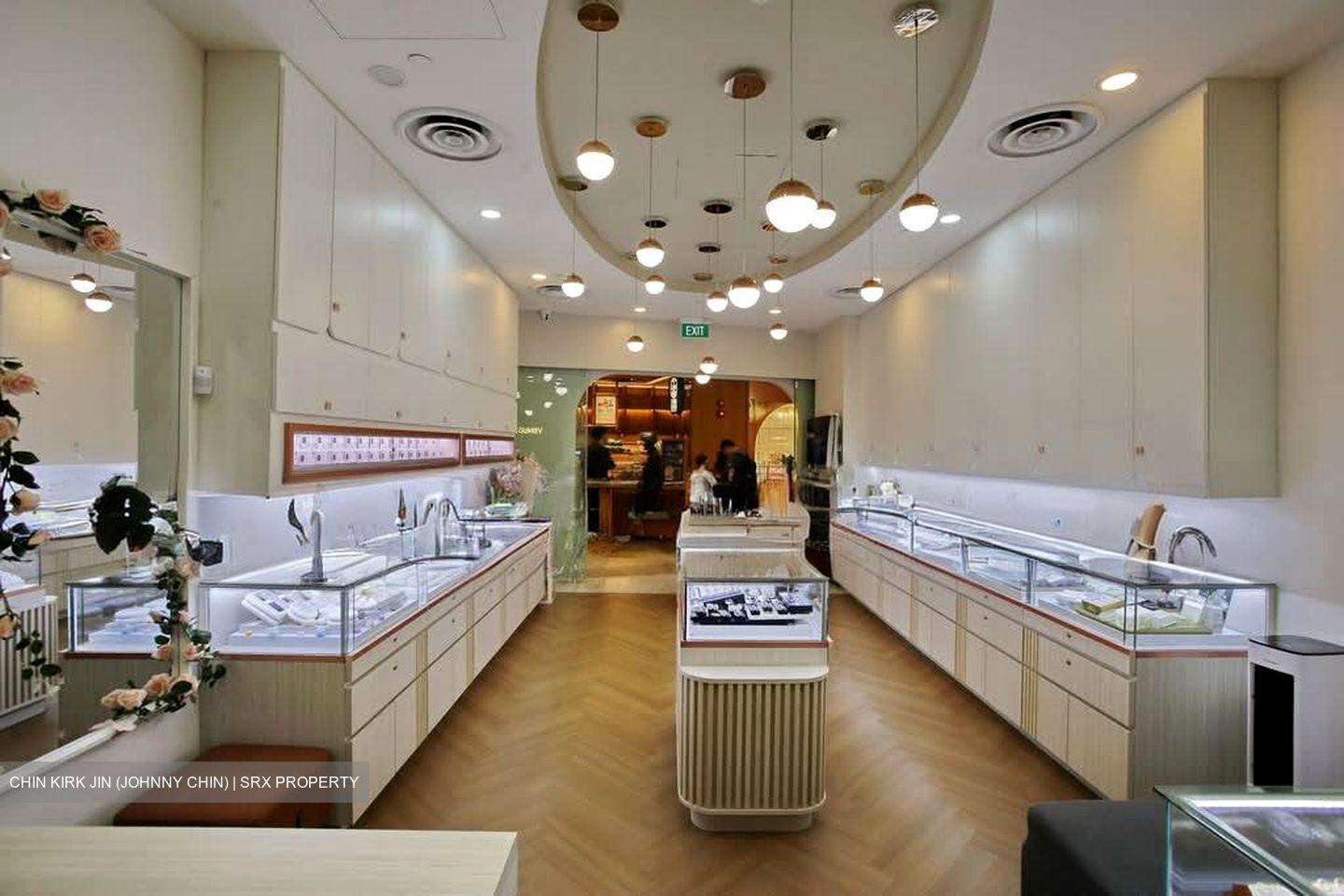 Tampines One (D18), Shop House #580627061